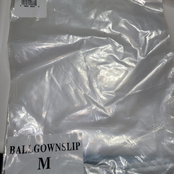 Medium Petticoat - Picture 3 of 3